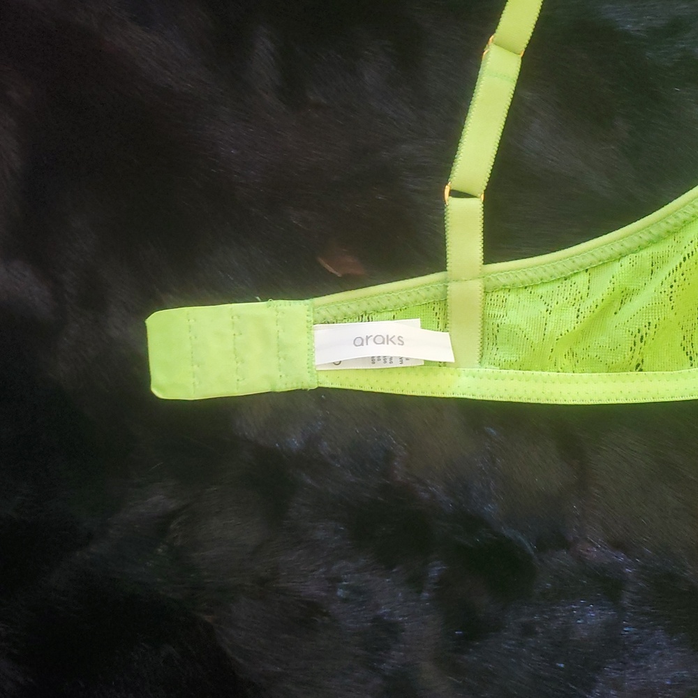 Araks Tamara Bralette / Sz: Medium In Light Green View 6